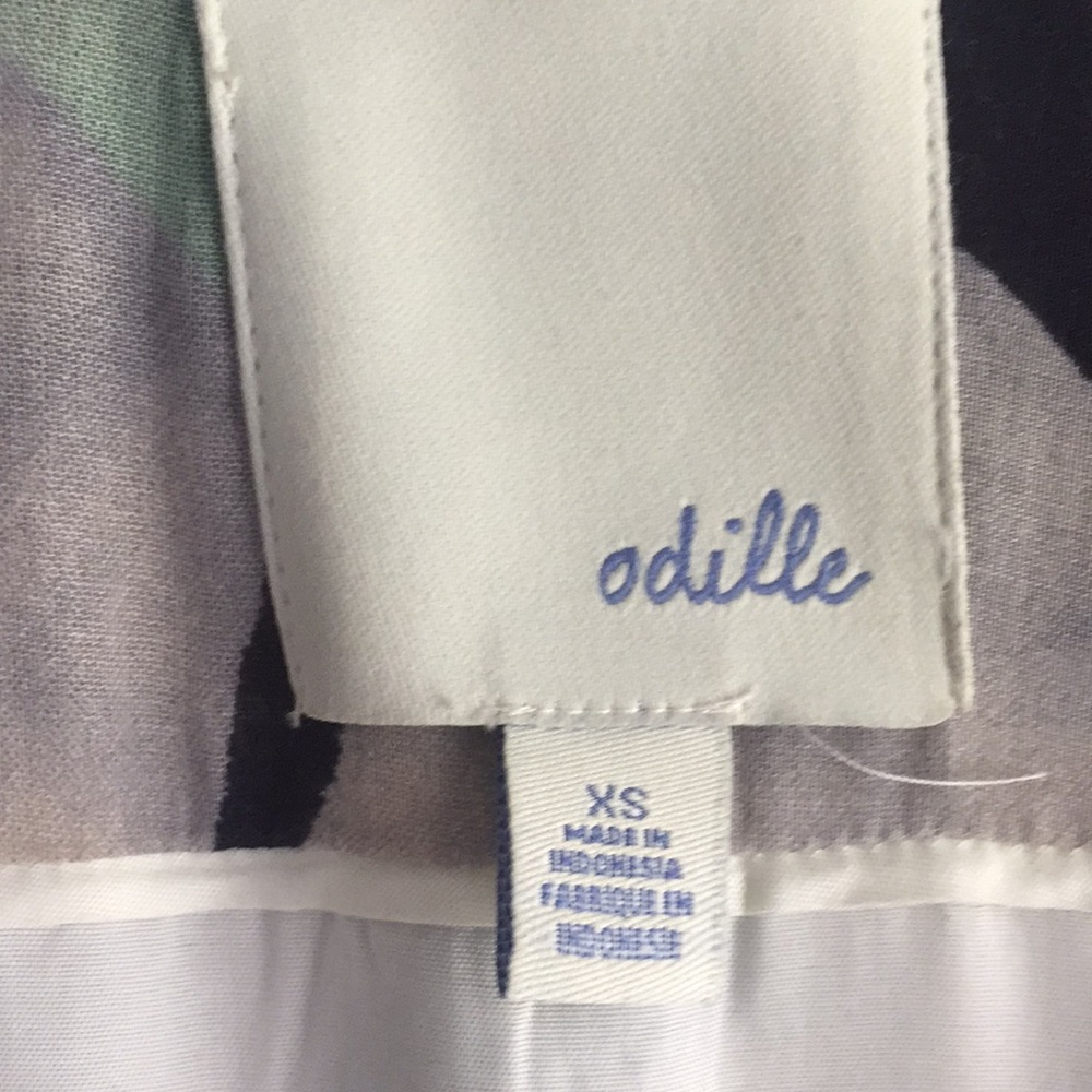 Patterned Dress - Picture 2 of 2